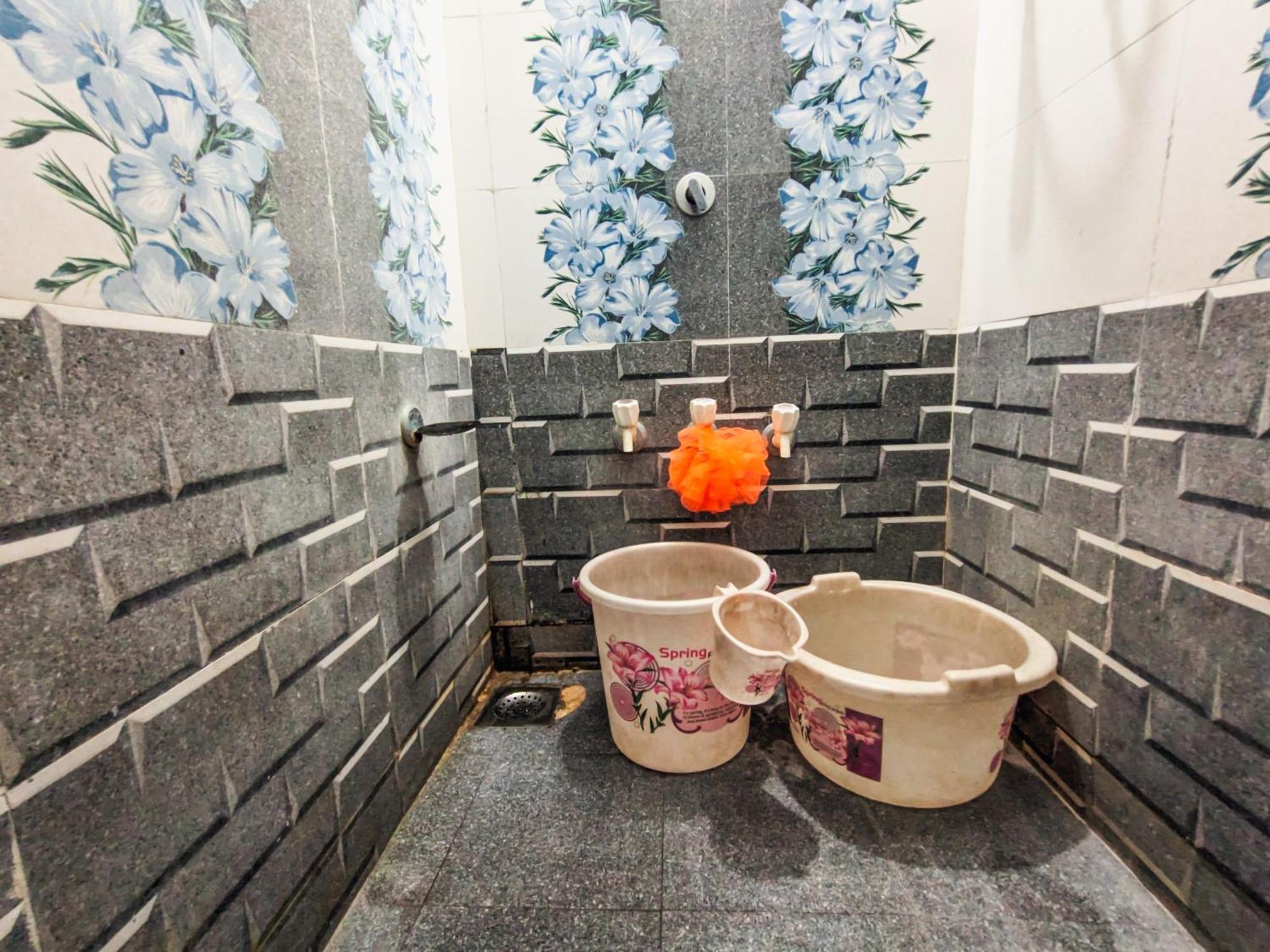 Bhavya Homestay Garudeshwar ภายนอก รูปภาพ