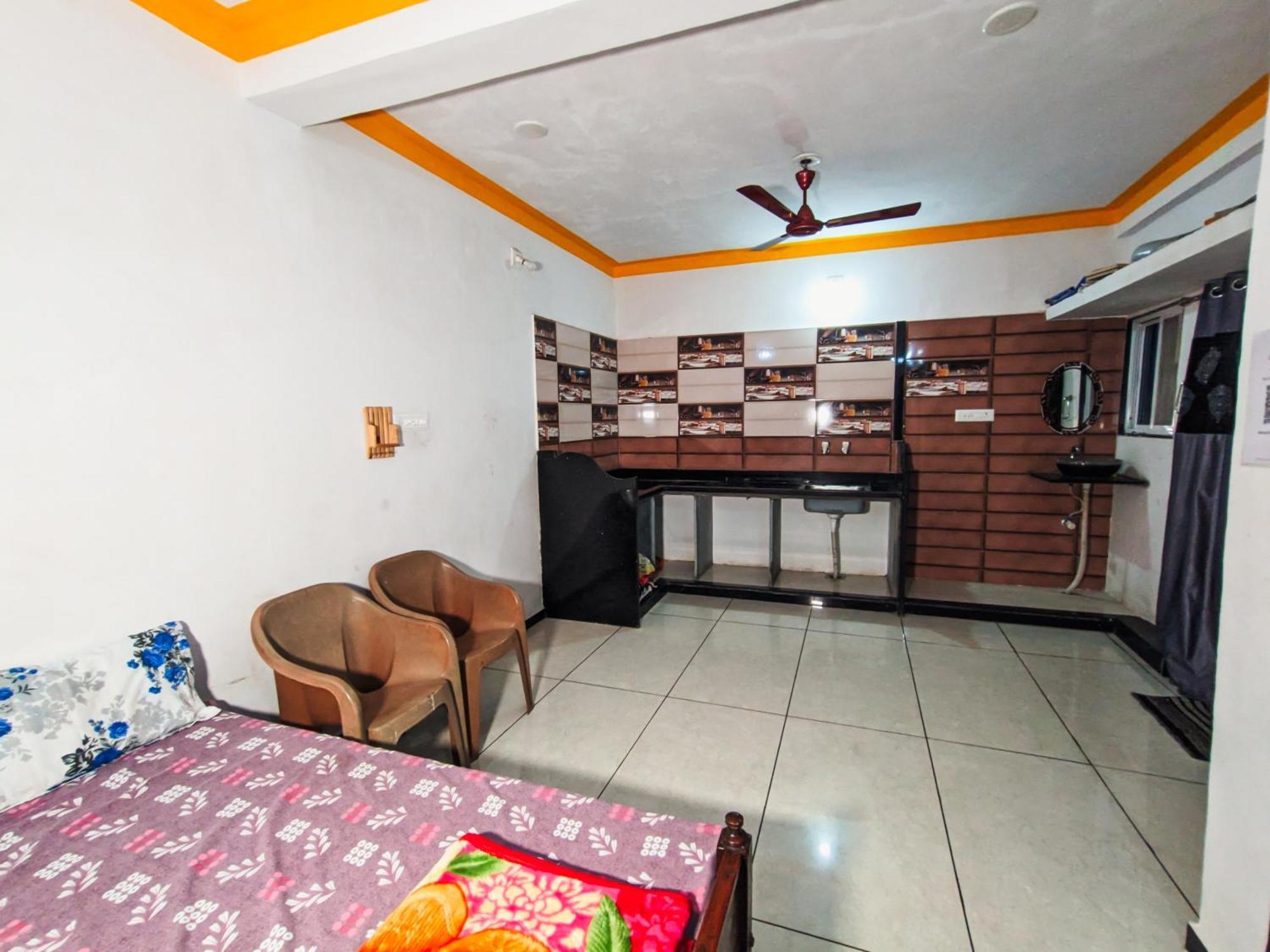 Bhavya Homestay Garudeshwar ภายนอก รูปภาพ